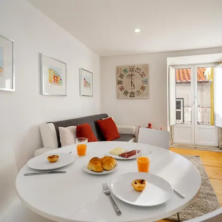 Whome Martim Moniz Apartment